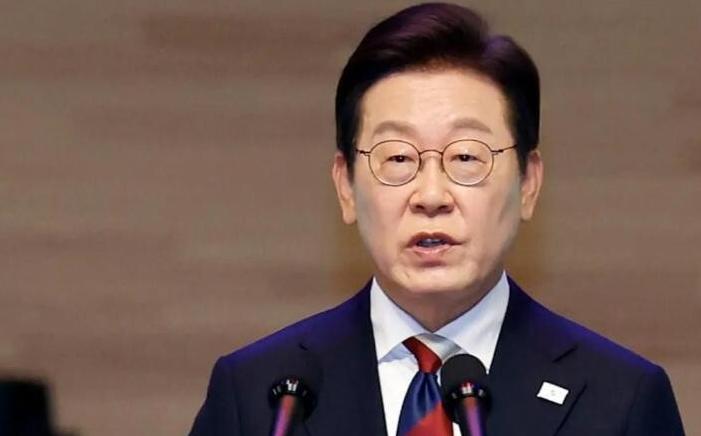 美国突然动手！

2025年9月6日，韩国外长赵显烈宣布一则消息，数百名韩国人在