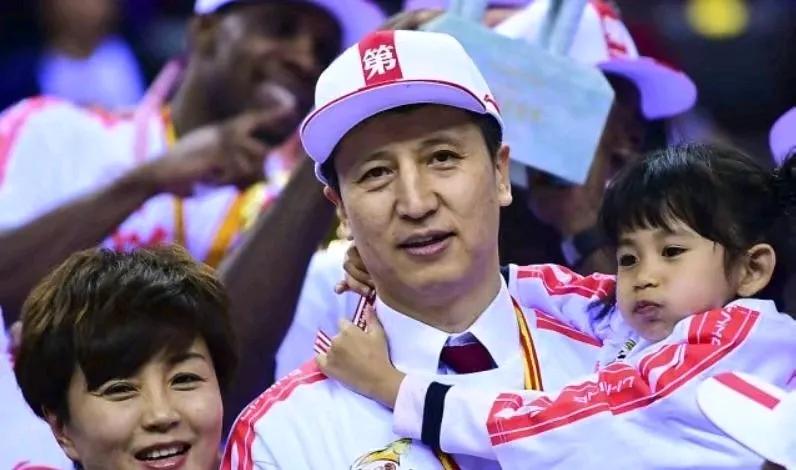 辽宁队在杨鸣的带领下实现了CBA三连冠，主要问题辽宁队张镇麟，付豪，莫兰德加入把
