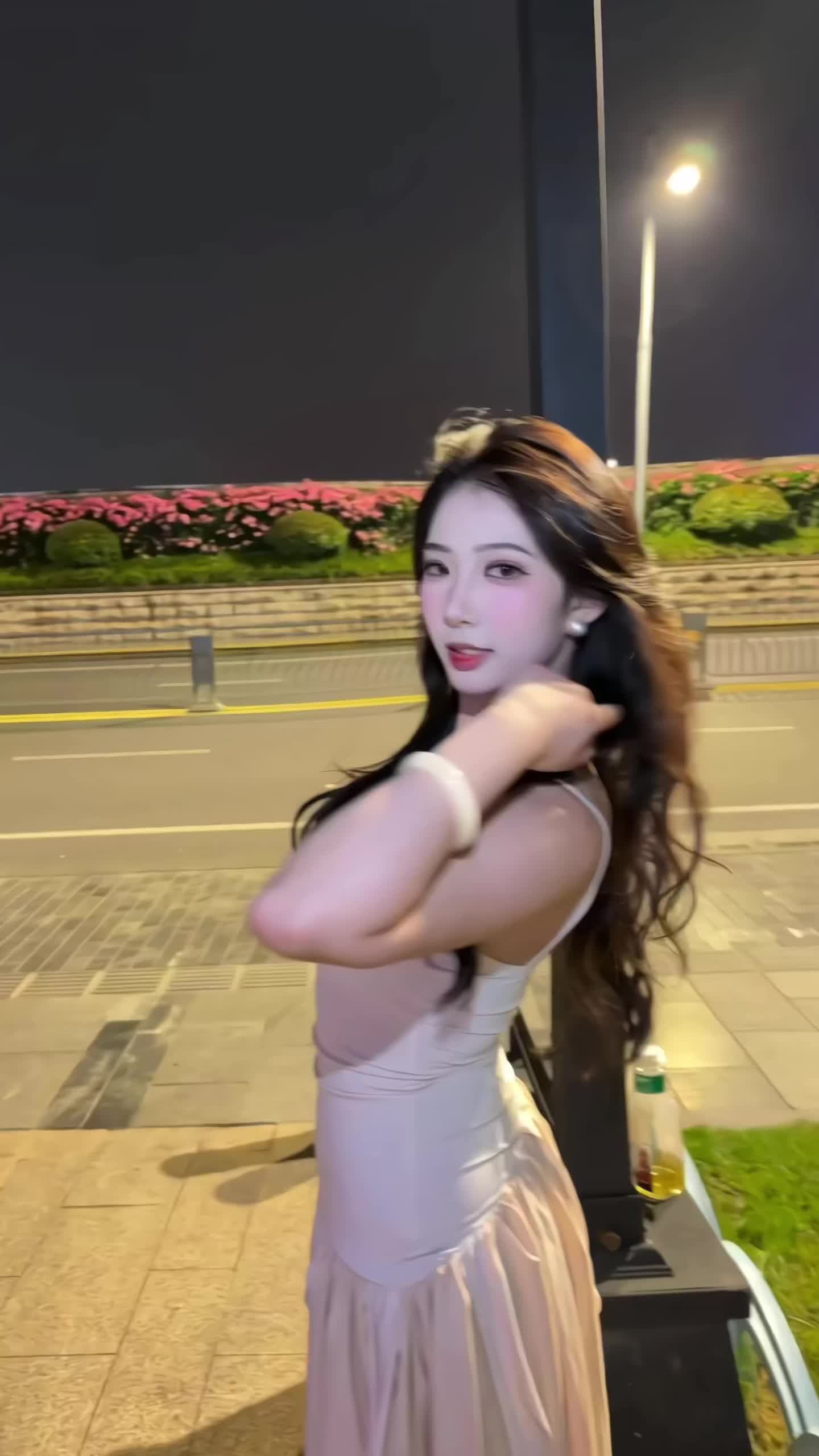 你说要警惕所有让你上瘾的东西  那也包括我吗