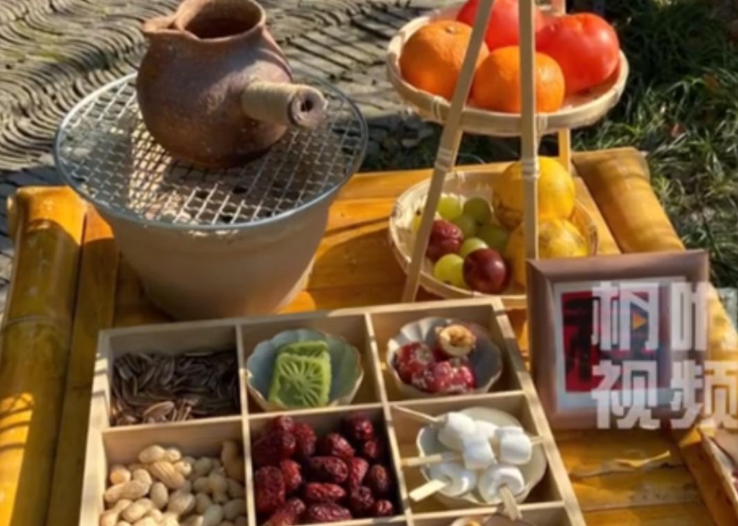 “悲剧还是发生了！”近日，江苏泰州，一家五口晚上在家中围炉煮茶，当天天气很冷，因