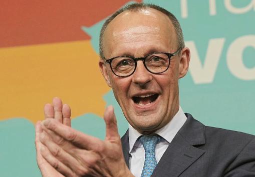 就在刚刚，德国外长在新加坡公开宣告：宁可忍受美国转身离开，也绝不拥抱中国。很多人