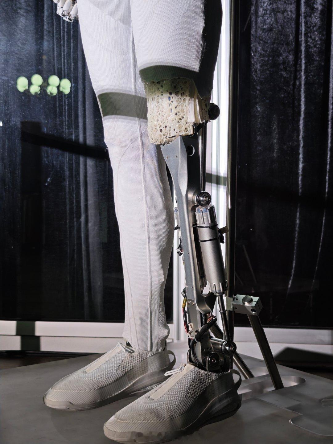 X-Ride小鹏香港科技日可能别的媒体老师早就看过了~不过我真的是第一次近距离看