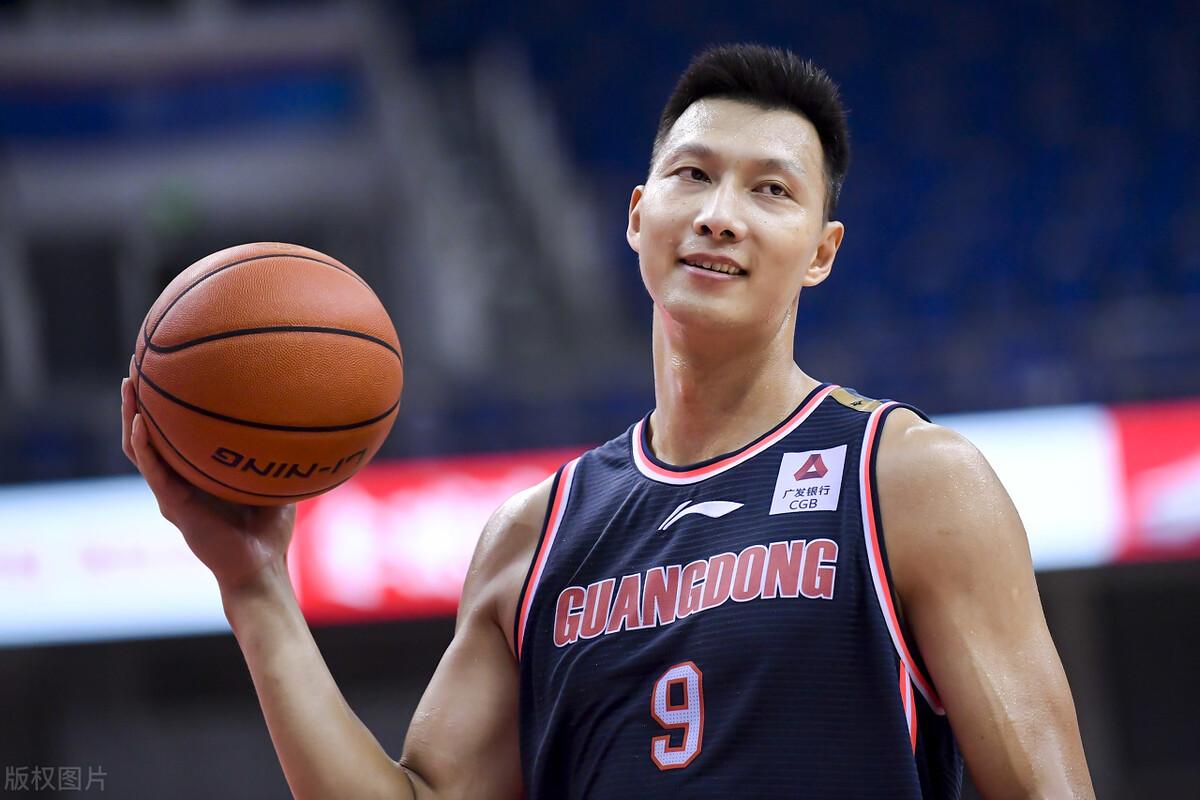 半数球员离队，CBA新赛季2支球队改朝换代！
1、广东东莞大益男篮，易建联退役，