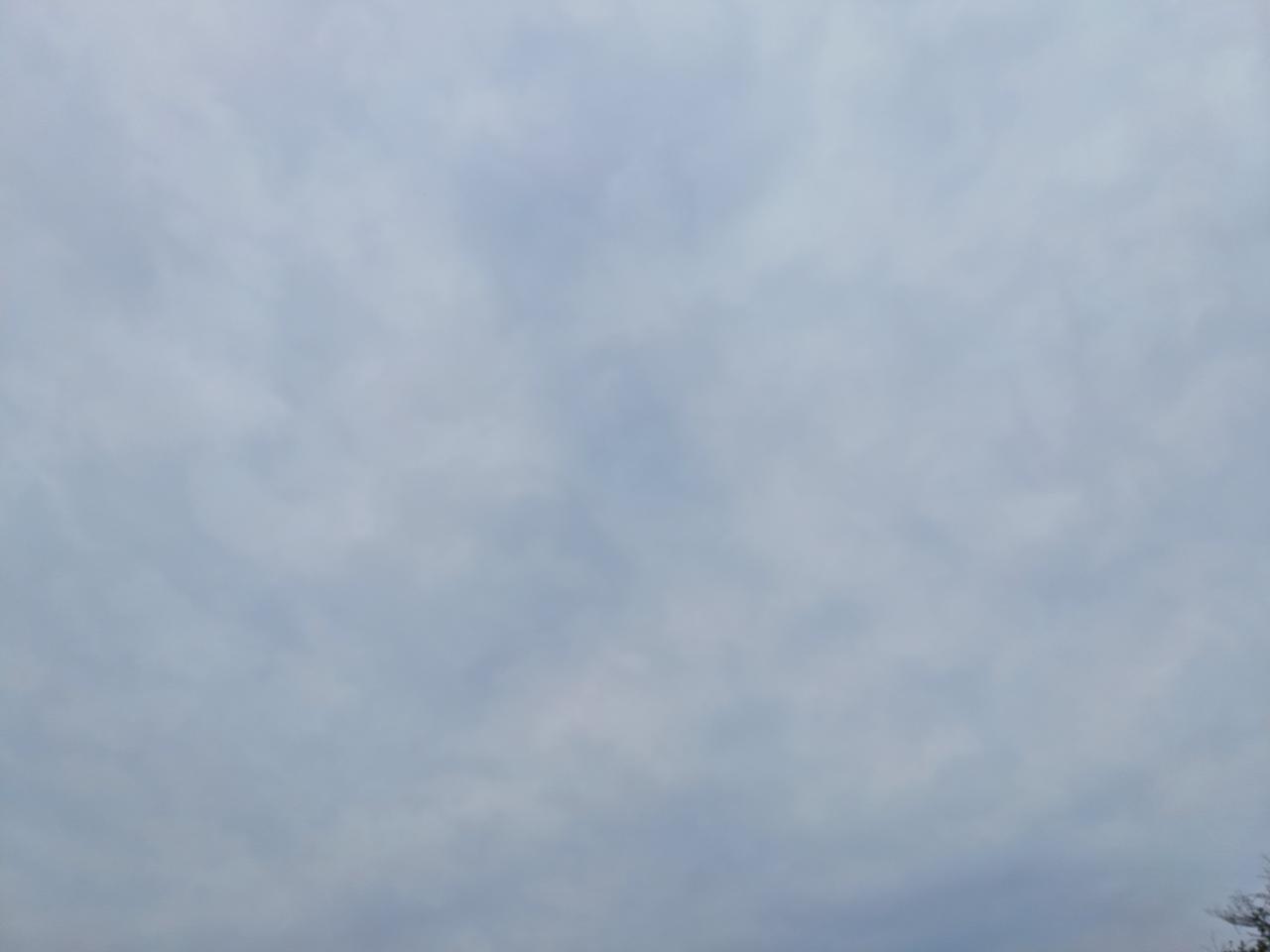 没事的时候多抬头看看天空，有时会让人豁然开朗……