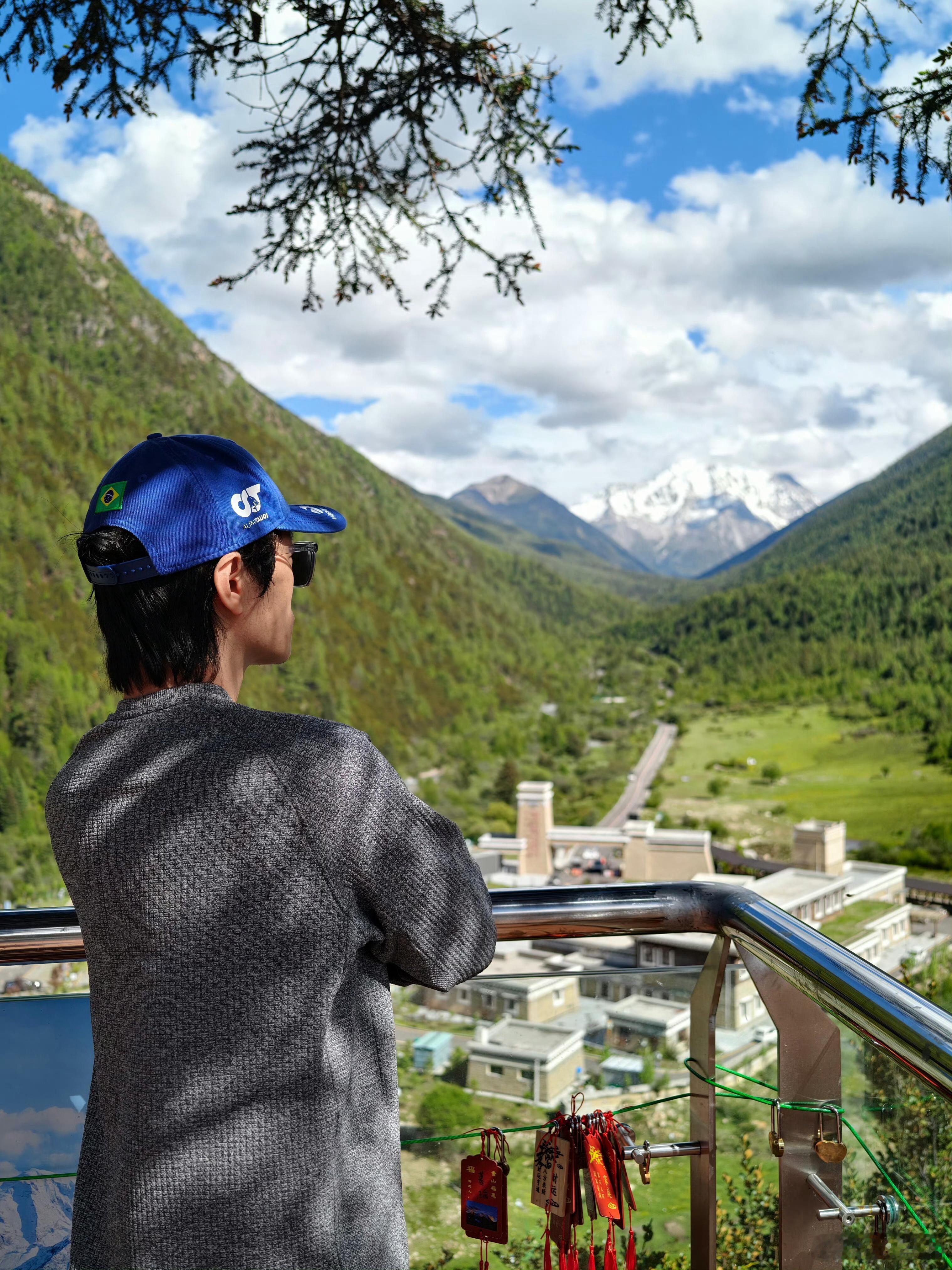 预热还可以这样，没想到SkyNomad和各地文旅的地标也都联动起来，雷总还专门发