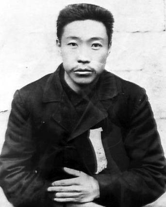 李在明提出要推动义士安重根遗骸运回韩国去安葬的事儿

这事儿一出来，不少人都在议