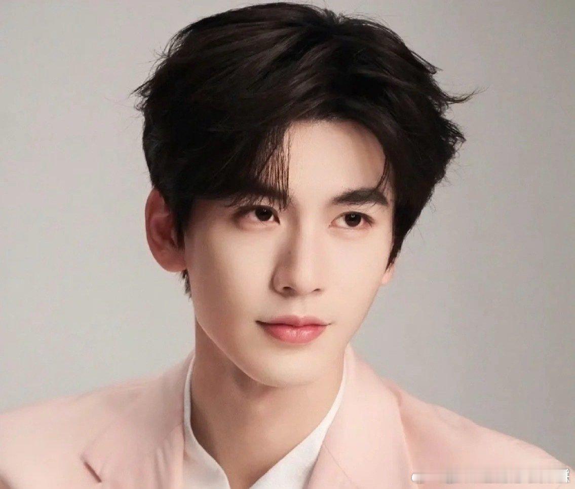 🍉《归鸾》 ，张凌赫➕张淼怡导演：接触侣皓吉吉、张之微等预计年底或明年春节前后