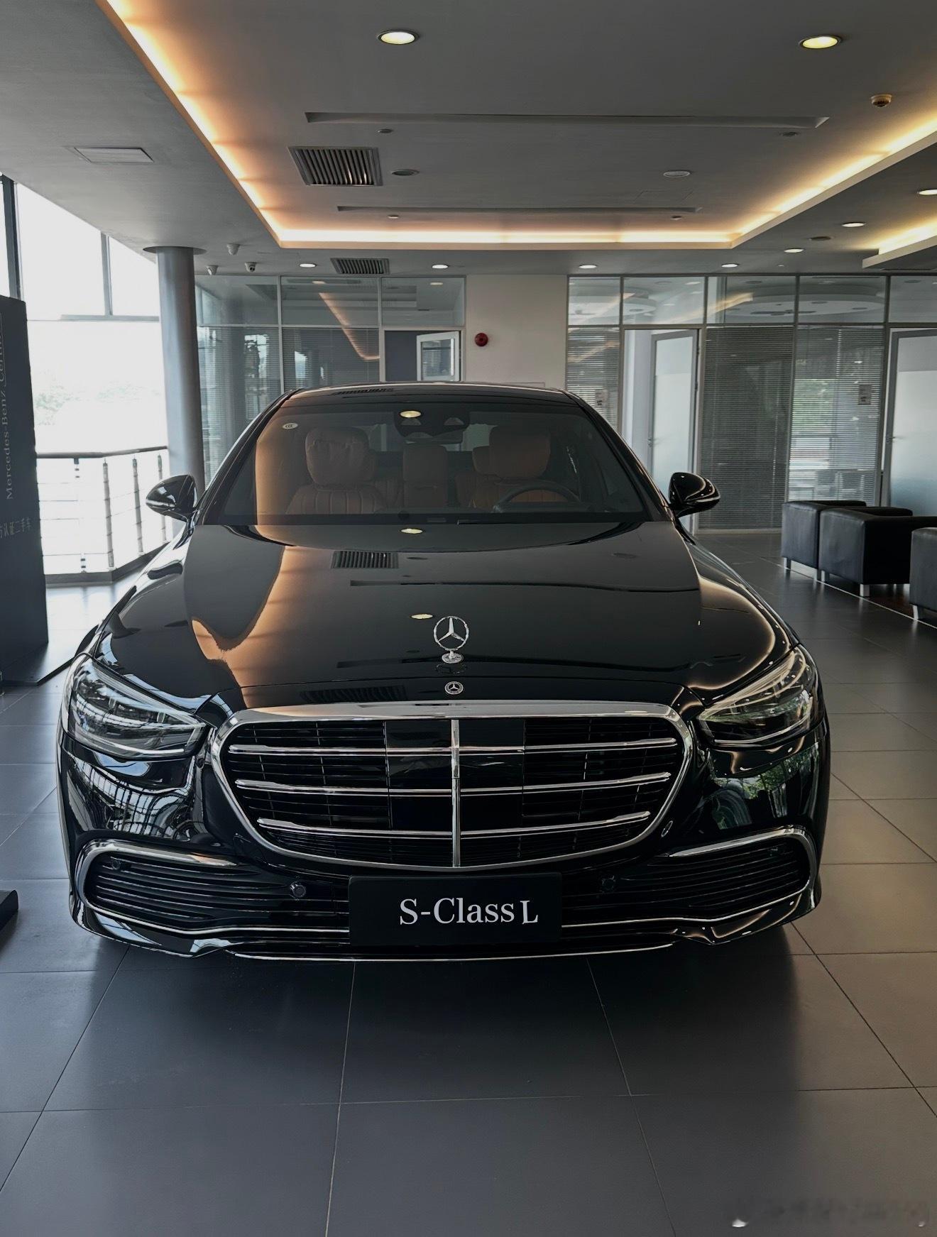 S400L 商务特别版 806 056版本 指导价899800元全款裸车6698