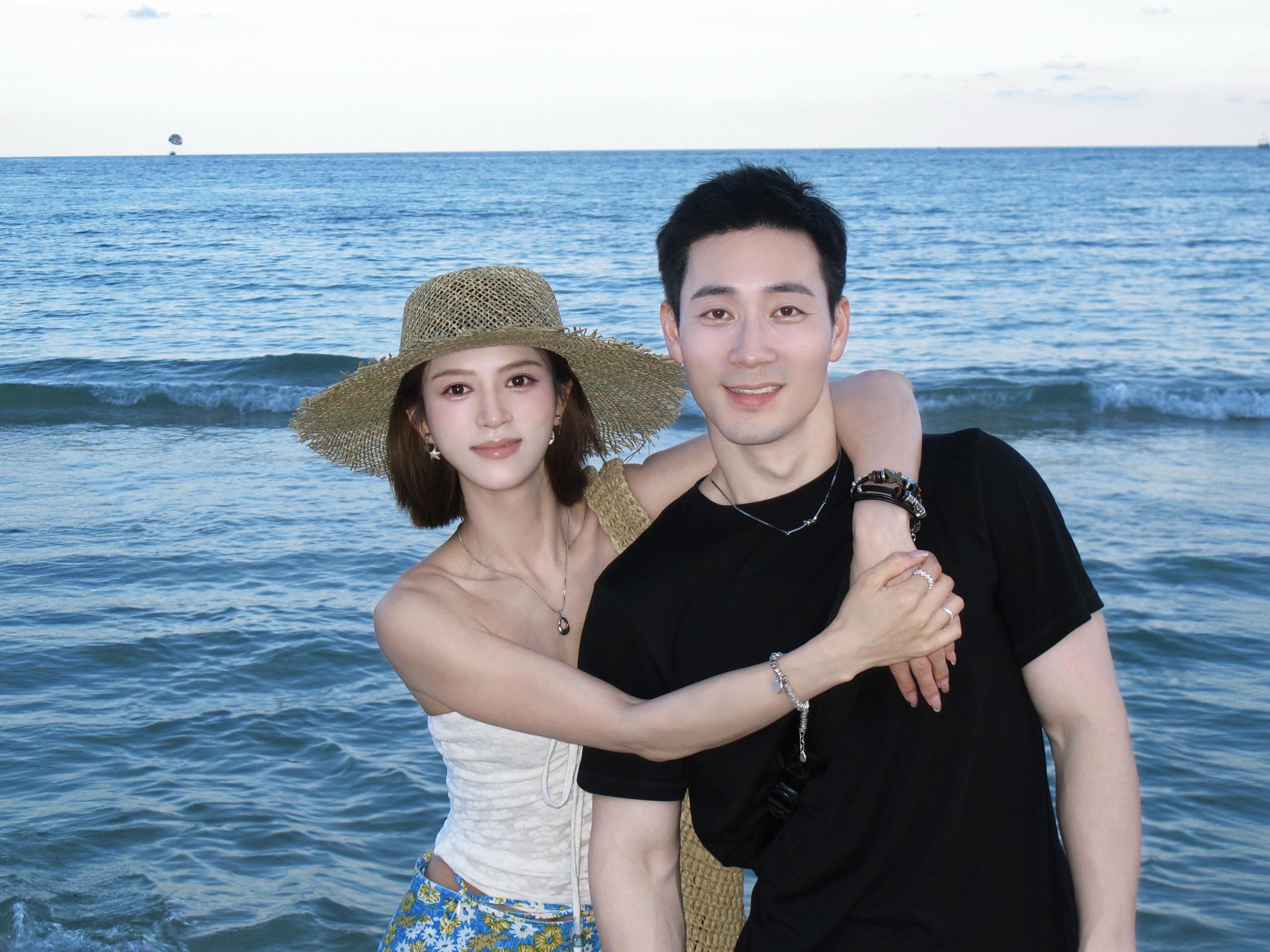 最好的夫妻关系就是一句话 "合起伙来对付这个世界，而不是关起门来彼此为...