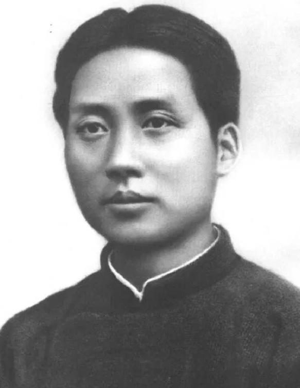 1951年，毛主席收到一封68岁老人的求职信。向来对亲友、故旧求职一律铁面无私、
