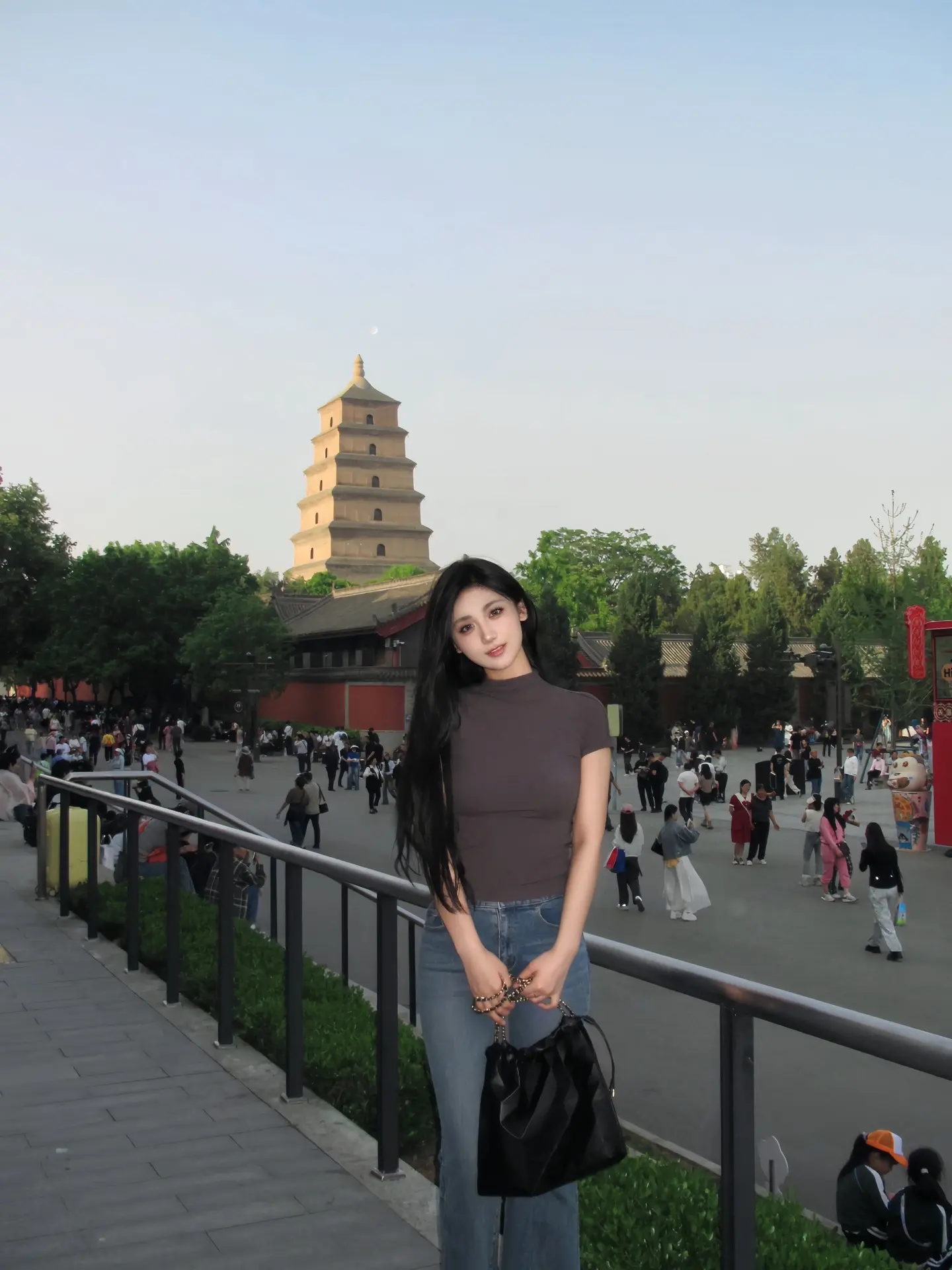 时间是有味道的 每当闻到熟悉的味道时 就会把思绪拉回很久以前的某一天 尽管再也回不去
我无法遗忘