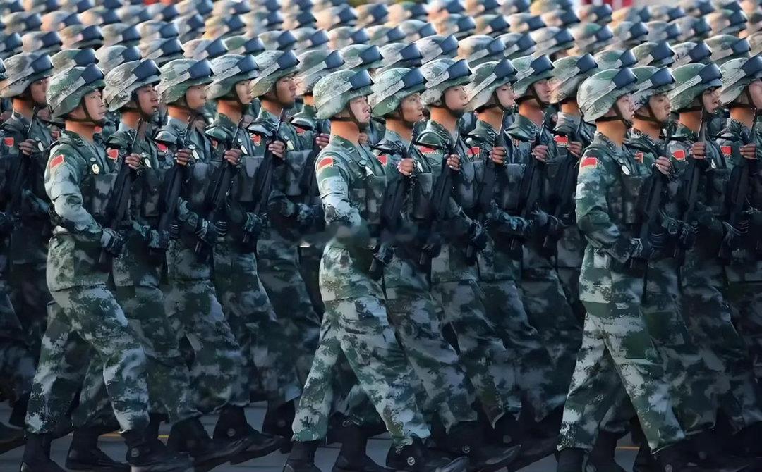 一、军官军衔（三等十级）1. 将官（3级）：上将、中将、少将2. 校官（4级）：