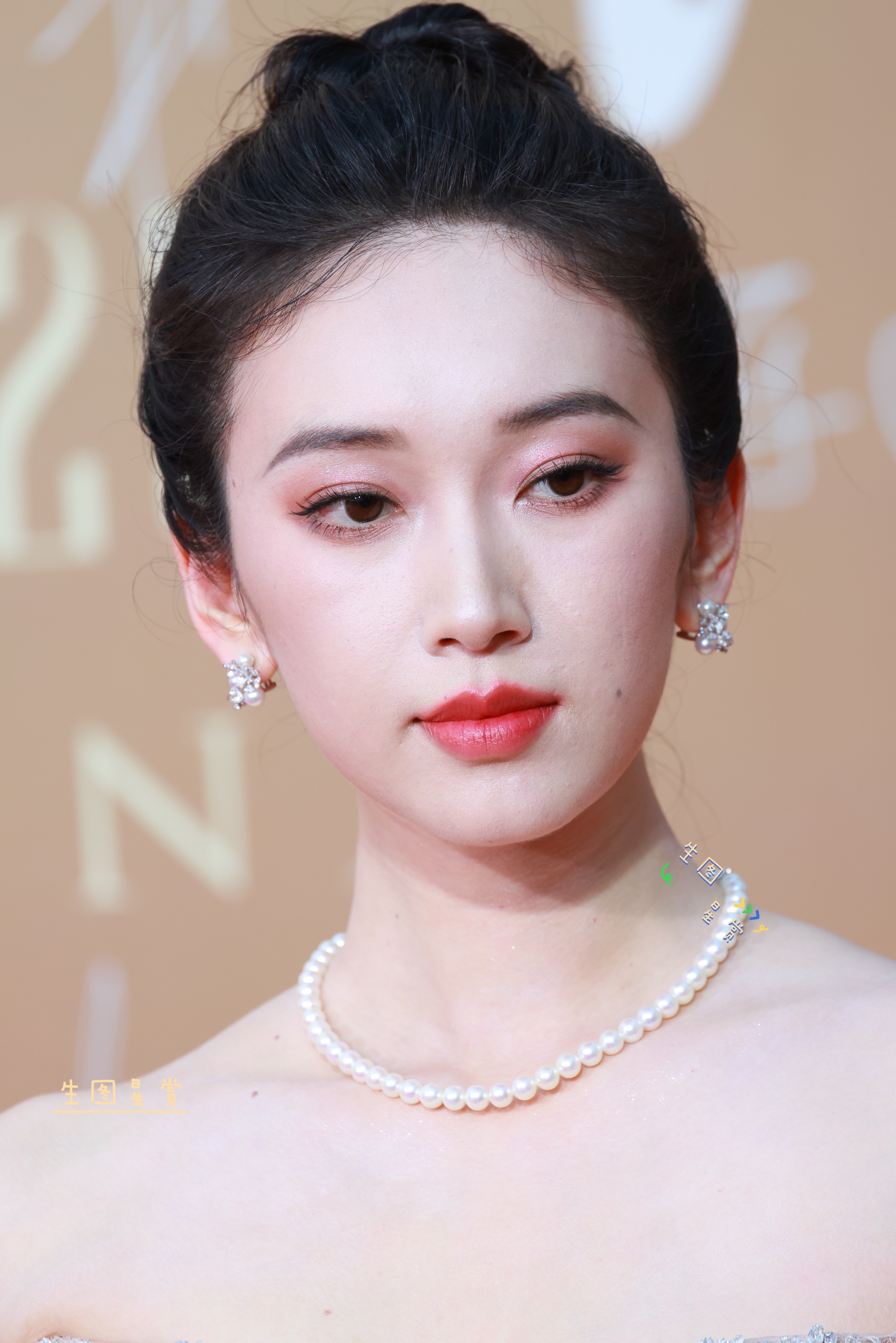 刘令姿人鱼姬造型亮相时尚中国之夜 ，怼脸生图美得纯净🌟🫧刘令姿[超话] ​​