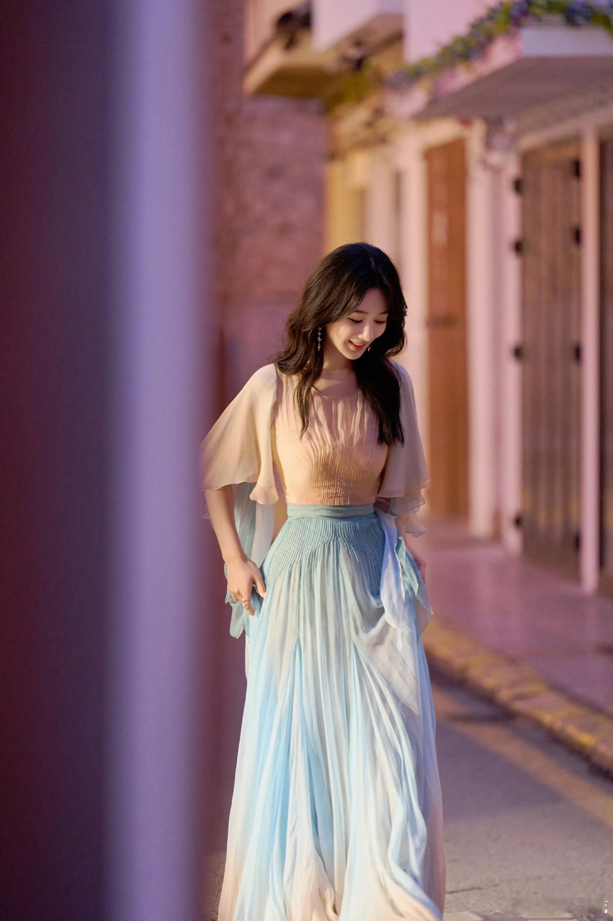 杨紫   in   Julien Fournié Spring 2023 Cou