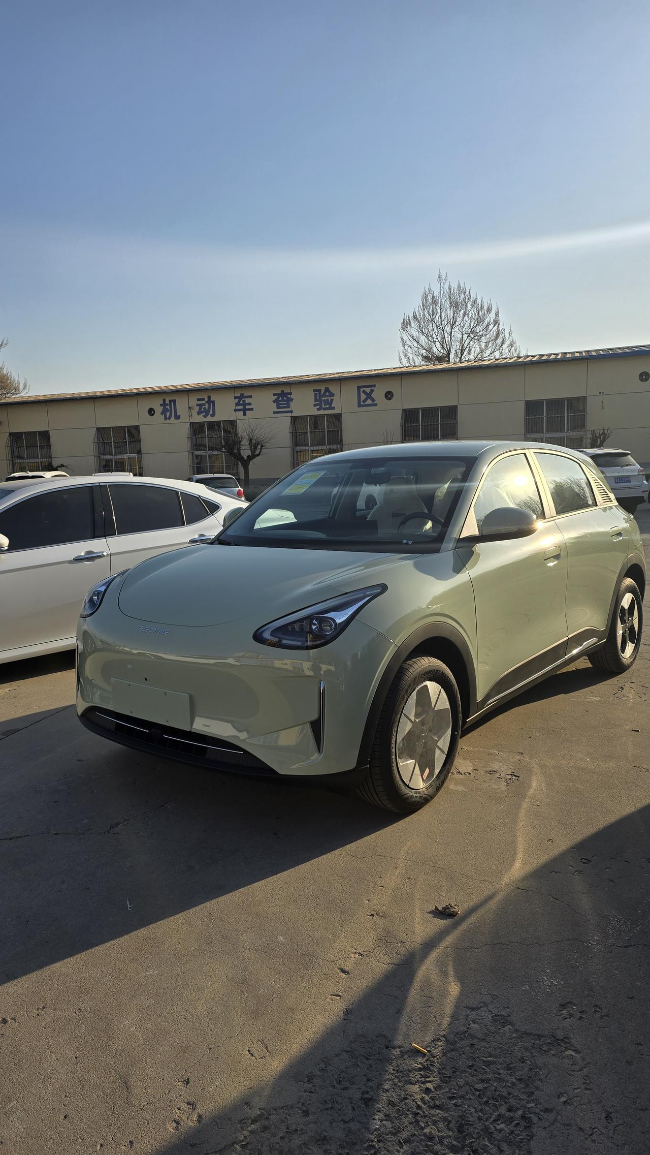喜提爱车，来上牌，偶遇特斯拉model Y【来自懂车帝车友圈】