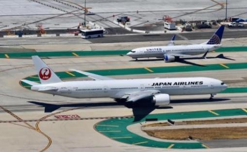 有人提出建议：中国可以参考俄罗斯的做法，不允许日本民航飞机过境中国领空。如此一来