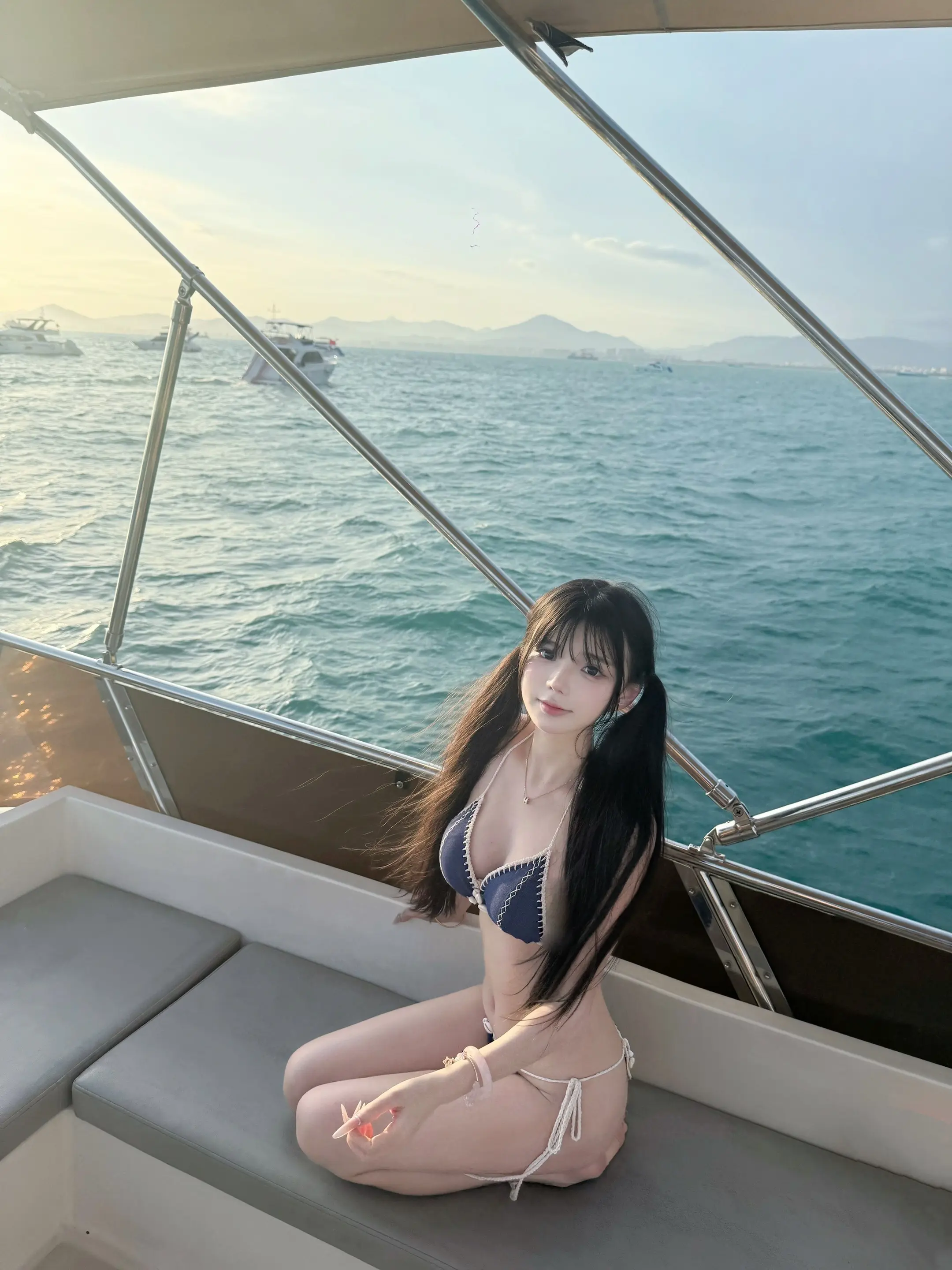 无须告诉你我最喜欢什么 你照照镜子就可以看见了