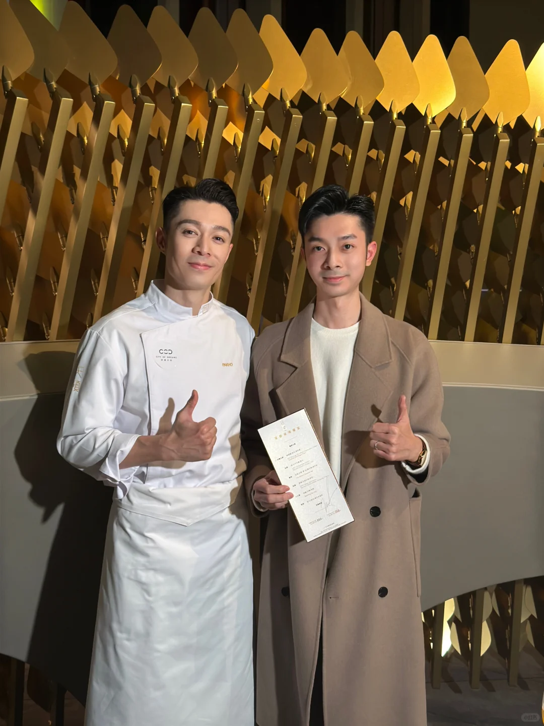 在澳门，周柏豪做饭给我吃