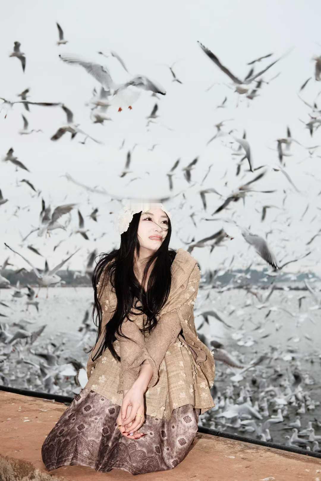 今日份身份：海鸥投喂员上线！谁能拒绝一群小天使围着你转啊🥹（PS：喂的时候一定