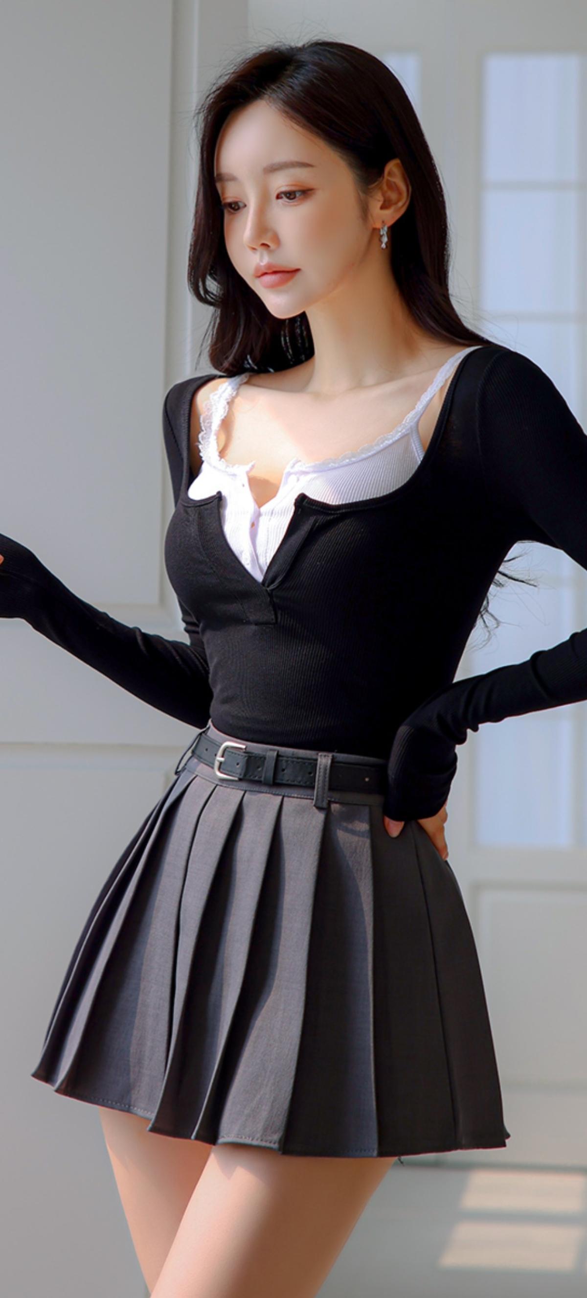 气质优雅，黑白搭配，时尚穿搭，魅力无限！