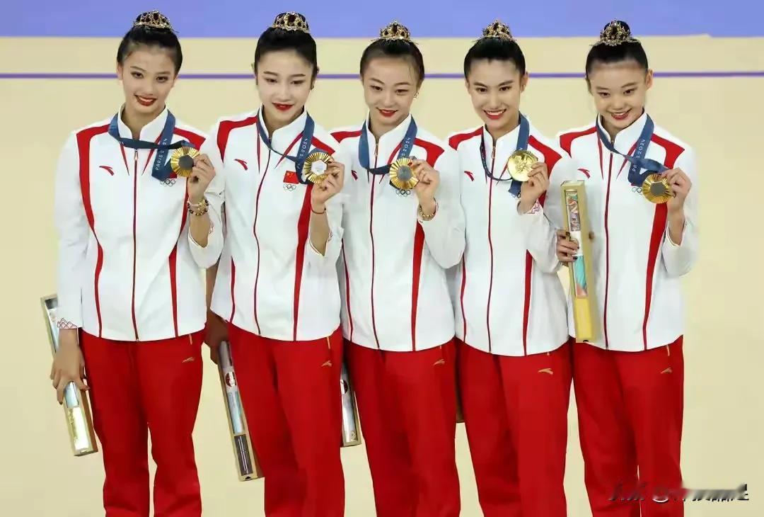 37金！距离上届奥运仅1金之遥！
中国女乒今晚在乒乓球女子团体决赛中战胜日本队，