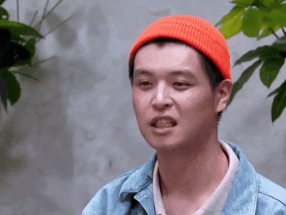 一直网上发照片都是在相册里反复斟酌，基本10选1才敢发上来～也许，勇敢的人先有曝