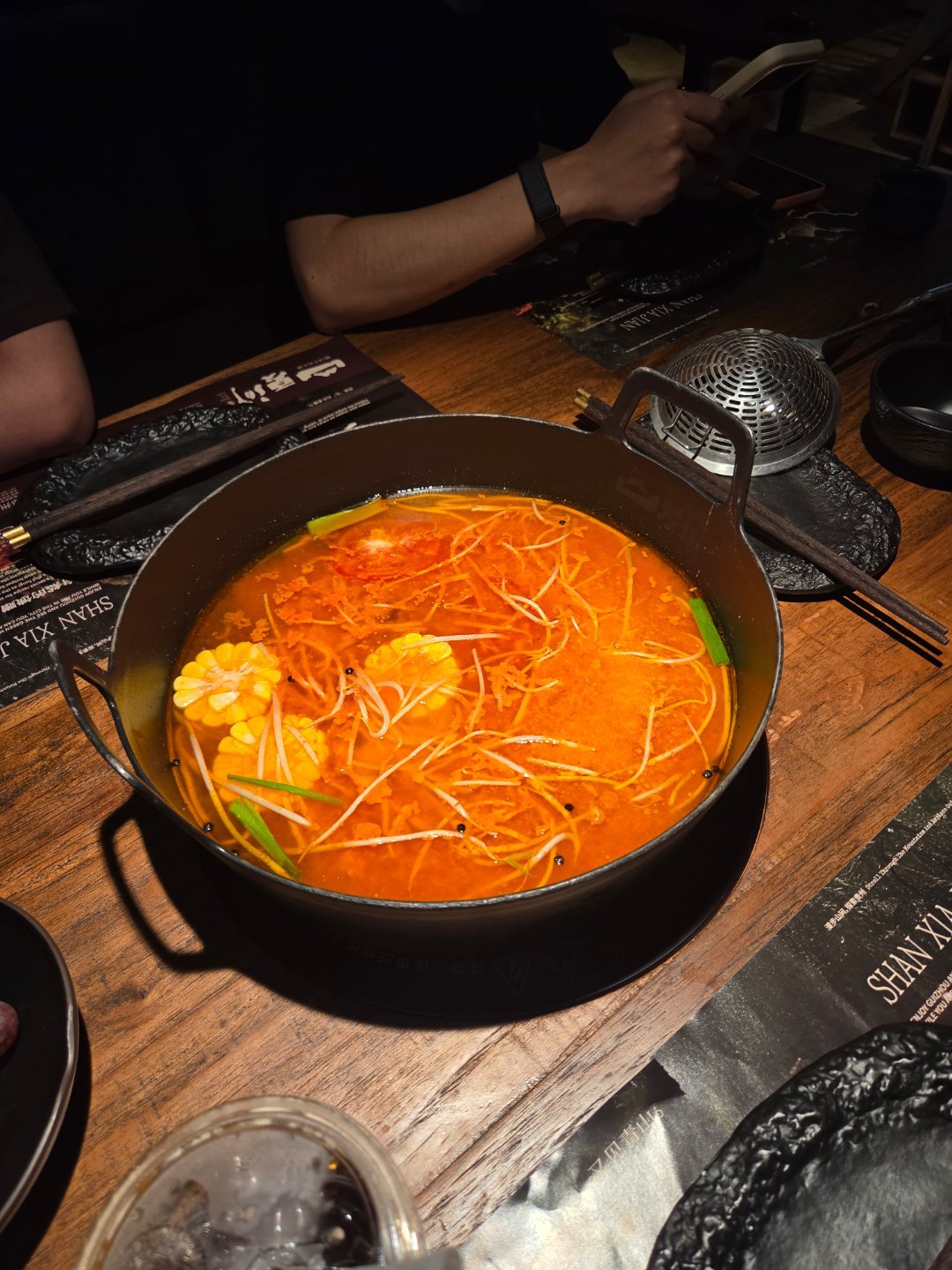 成都第一顿：贵州酸汤牛肉火锅 ​​​