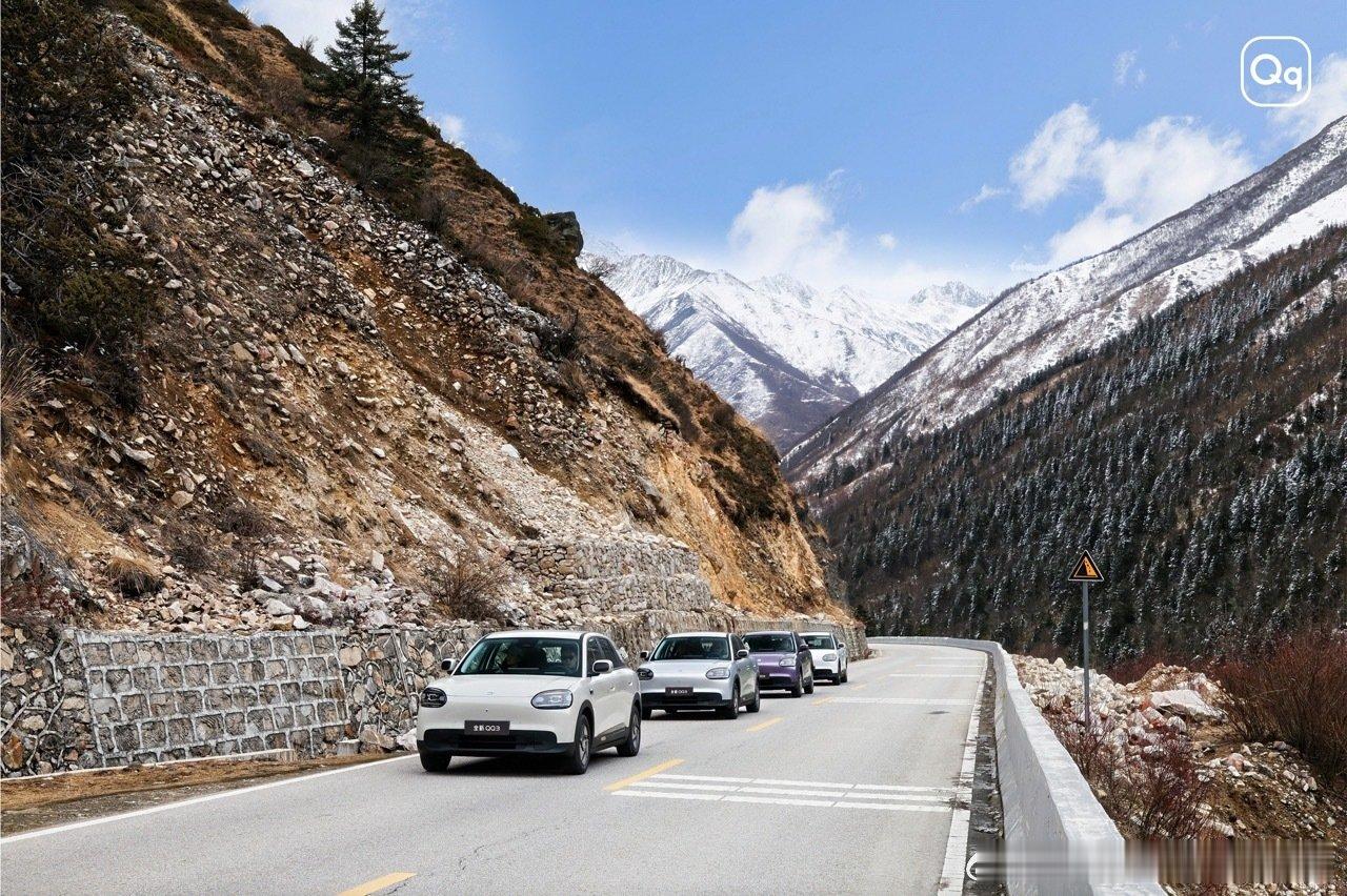 七万元买QQ到底贵不贵有人说这价位的车，能开就行。但今天看完全新QQ3，我发现这