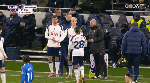 比赛第71分钟，贝利瓦尔和帕利尼亚换下奥多贝尔和格雷coys