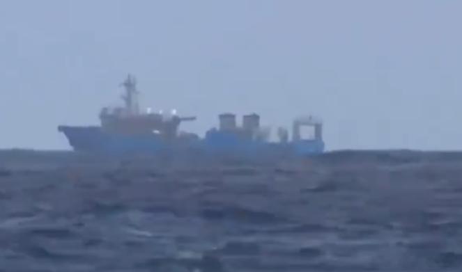 中方渔船在中业岛附近搁浅，菲律宾守兵吓坏了，随后一幕令其后怕据菲律宾媒体6月8日
