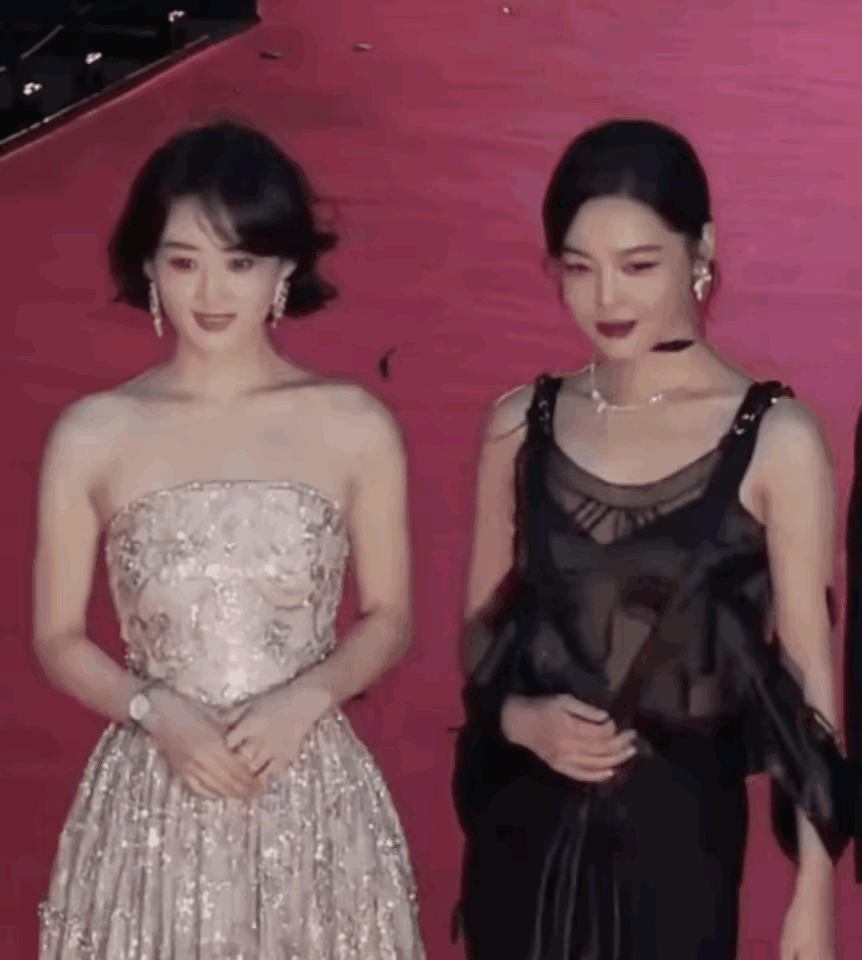 赵丽颖即使是阿玛尼高定加身，也依然难逃被辛芷蕾艳压的命运？女明星和女明星凑到一起