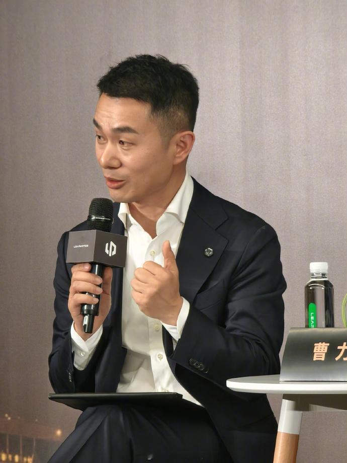 零跑曹力称不会亏钱造车4月16日，零跑D19正式上市，在发布会后的媒体沟通会上，