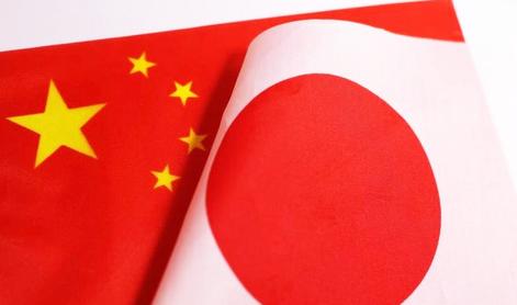 日本极为不满。当地时间 7 月 13 日，日方对外透露，日本海上保安厅多艘巡逻船