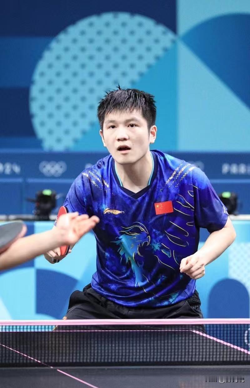 世界第一打不了奥运？
这个笑话，国际乒联差点当真。
规则白纸黑字：排名前32，直