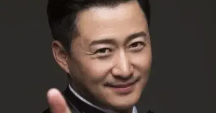 确认了，是著名演员吴京！
