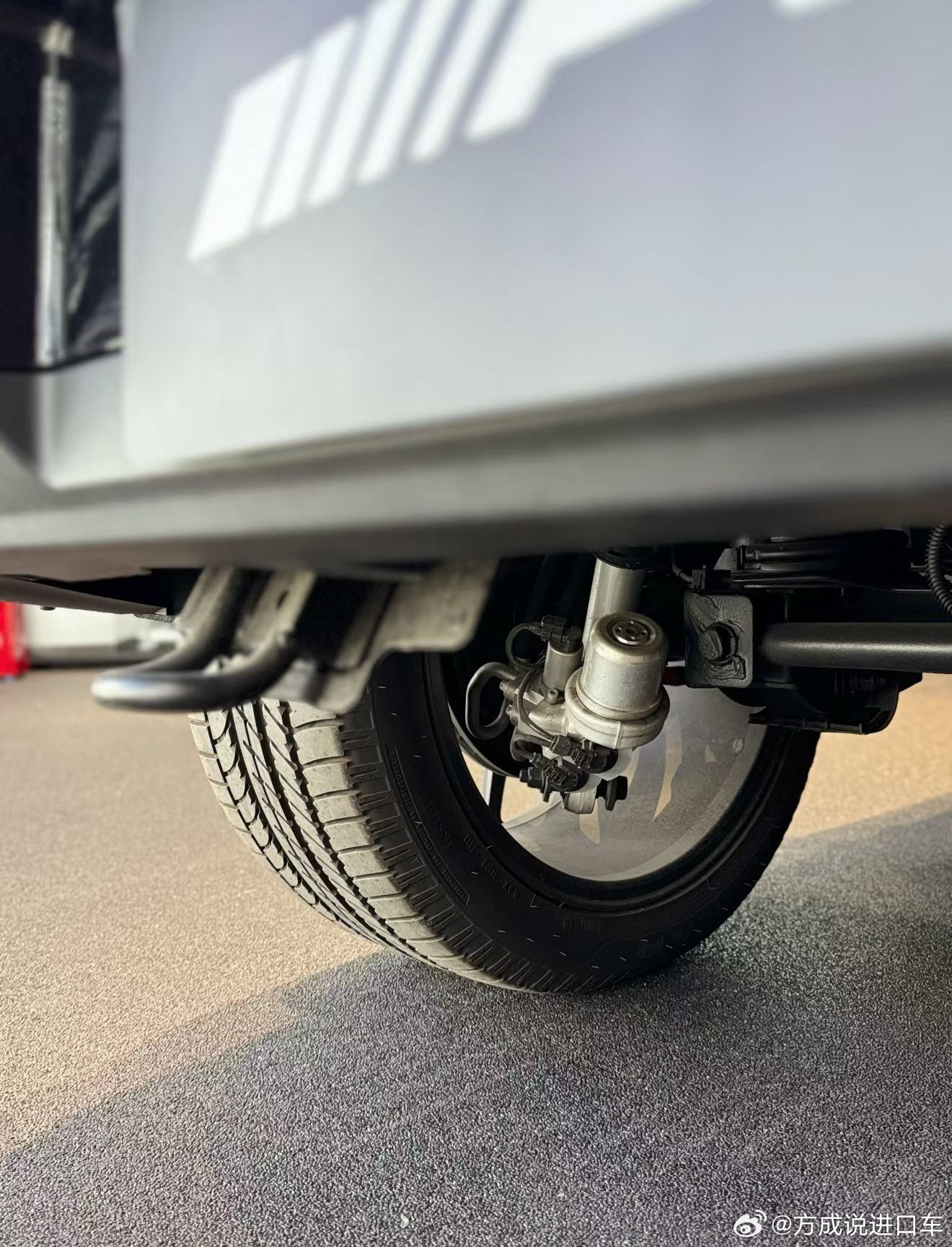 G63 官方指导价是259.55A22动态组建选配价格 57000只选了一个A2