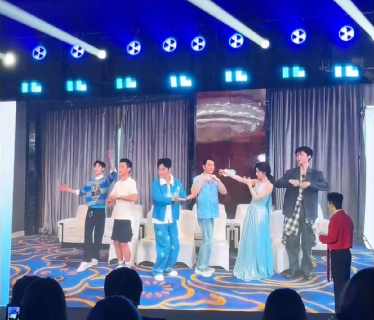 跑男团误闯天家太抽象了 这期跑男直接封神，误闯天家环节全程爆笑不停，跑男团全员整