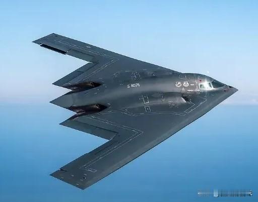 美籍华人直言，在美国对伊朗实施打击后，中国已然失去了和美国抗衡的信心，但事实却是