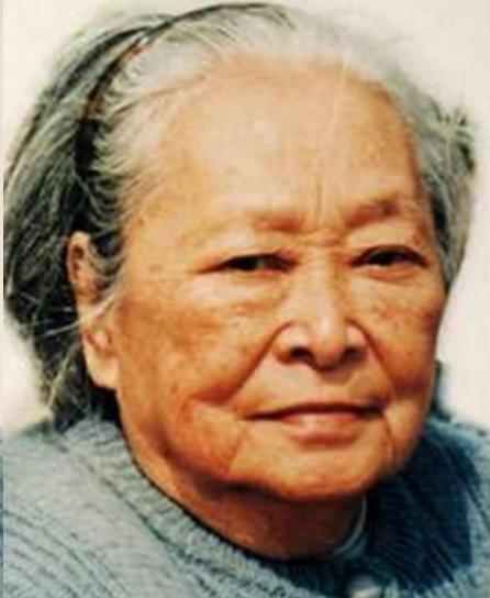 1941年，多年未见丈夫的曾宪植来到丈夫叶剑英的住处，可当她推开房门时却傻眼了，