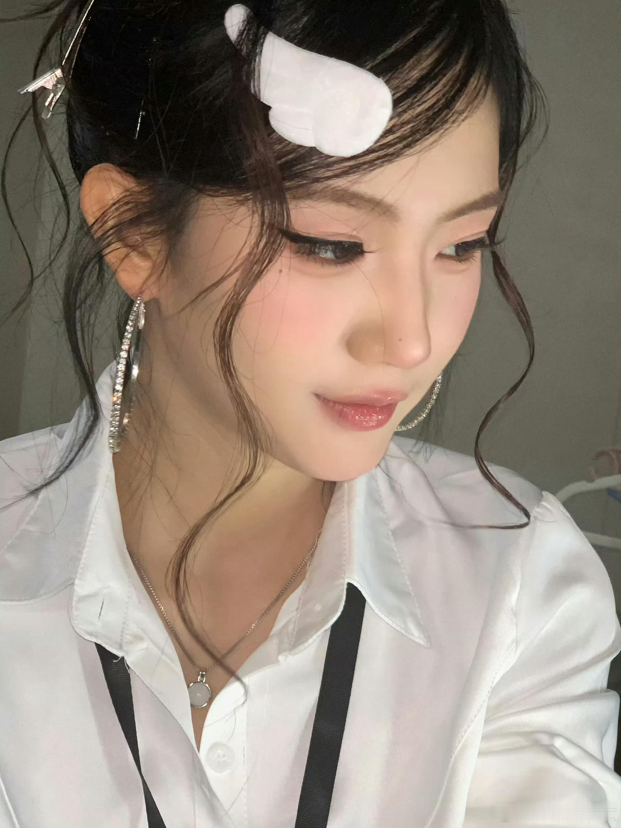 原地出道照进现实了谁家组合出道还要和节目组砍价没想到出道舞台还要现场砍价，Mon
