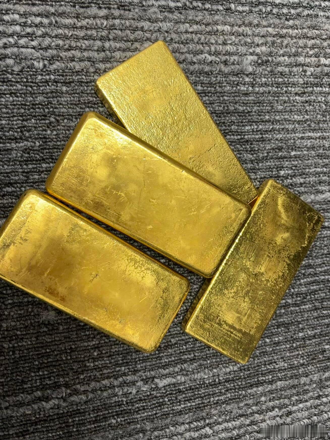 金饰价格一夜涨23元那我以前四百多买的，岂不是又挣了不少，别涨了哈，我都不知道啥