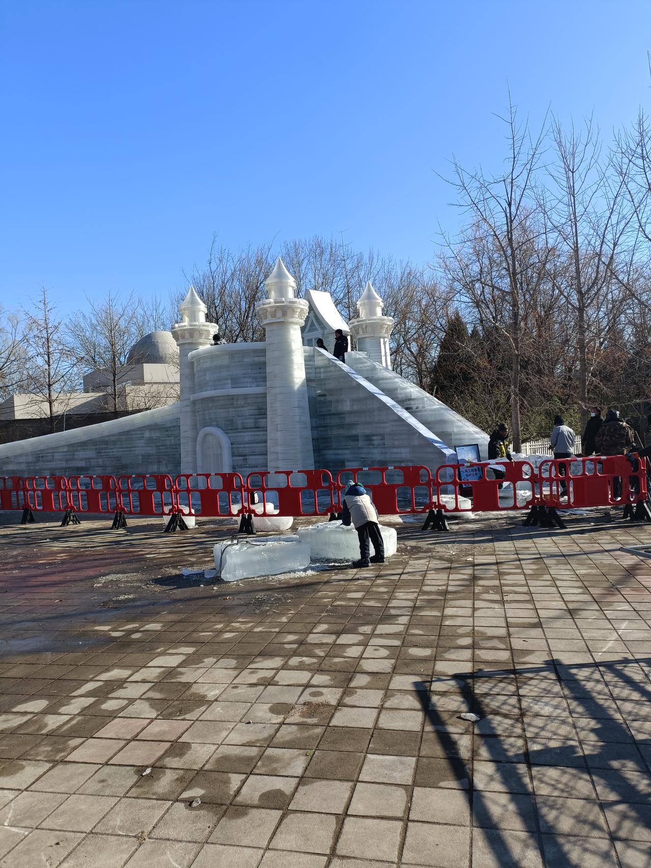 晒图笔记大赛现在天冷冰建筑还可冻一阵，如果天暖不知会咋样