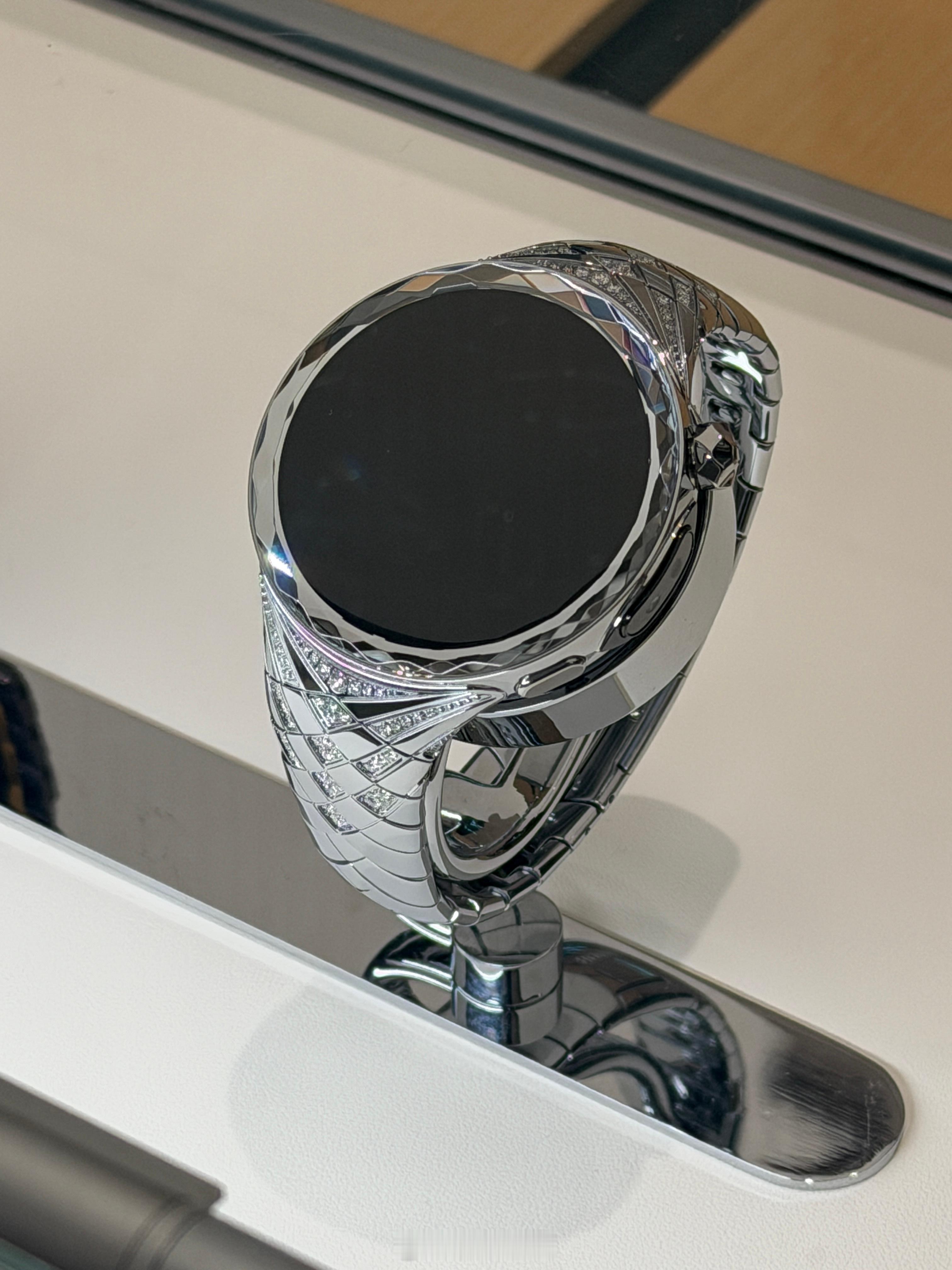 HUAWEI WATCH ULTIMATE DESIGN 非凡大师 星钻绽放款好