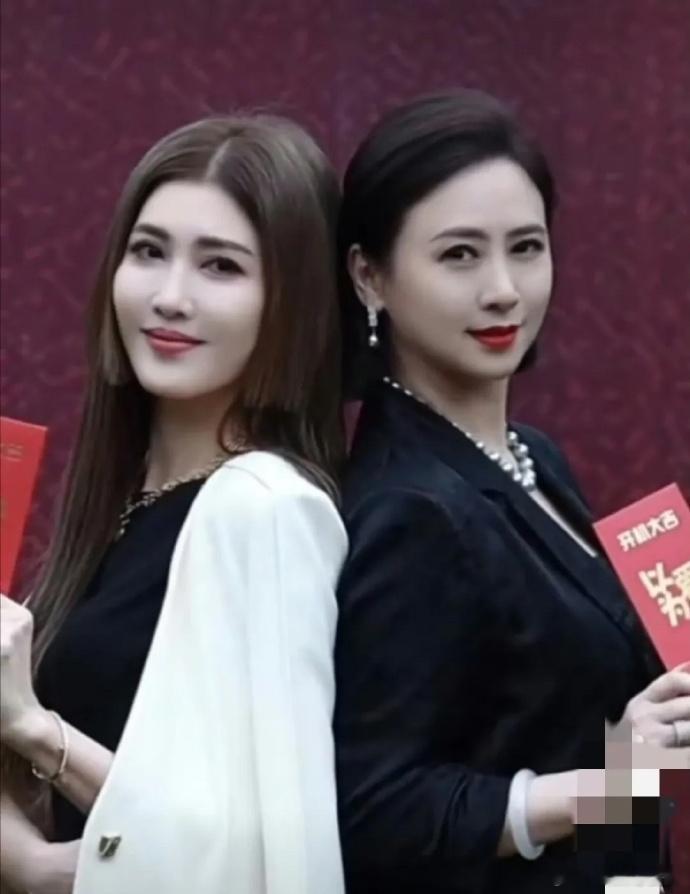 短剧市场现在这么卷的吗？这就直接上强度啦？！可以想象这剧情是得有多抓马了[666