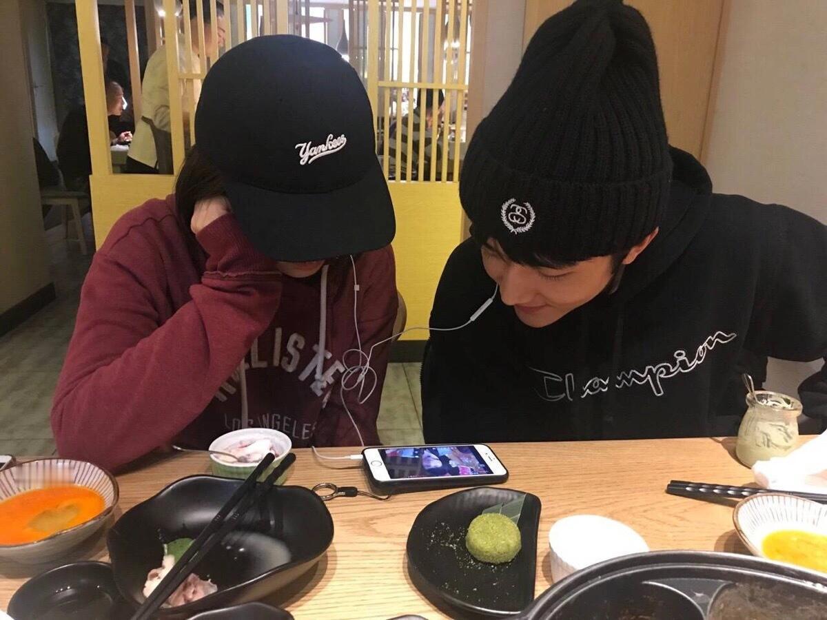 超级喜欢他两的，林杨永远是坚定的唯余周周主义者！最好的售后！#张新成李兰迪恋情#