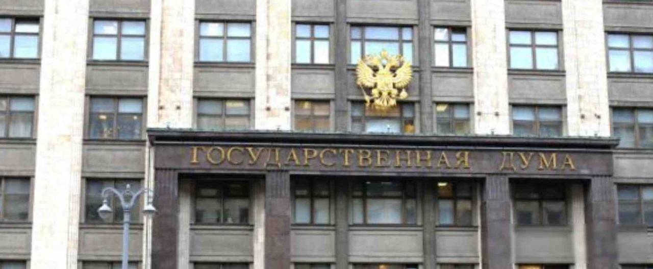 俄罗斯立法要为高官“动武护人”，北约军官直接进乌指挥所，国际法变成战场新武器
