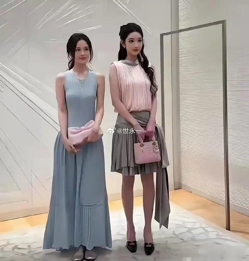 王玉雯和路人合影，差距真的一眼可见啊 