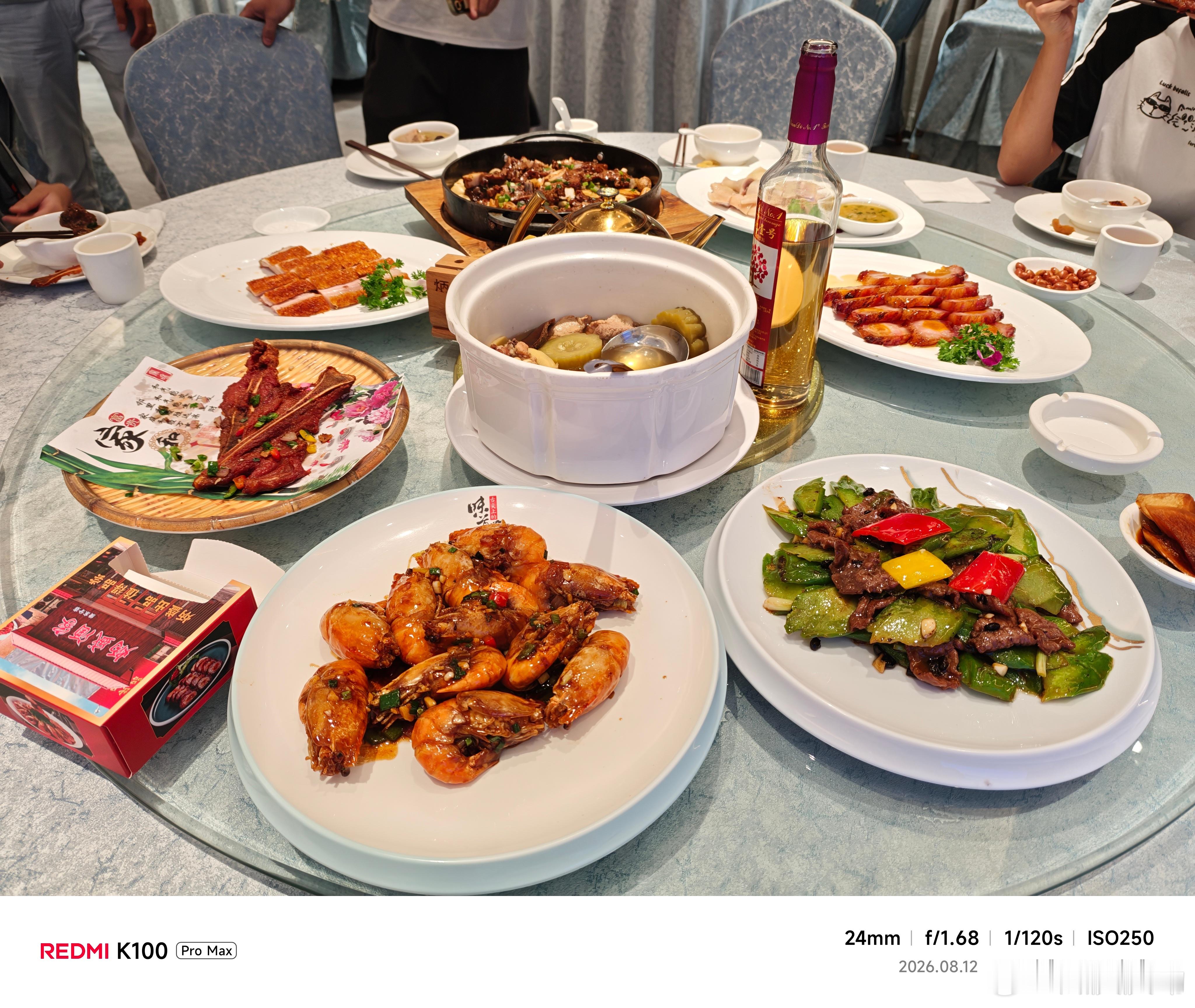 最近清淡饮食还是有用的，才20天时间，我体重从156斤瘦到146斤了，瘦了足足1