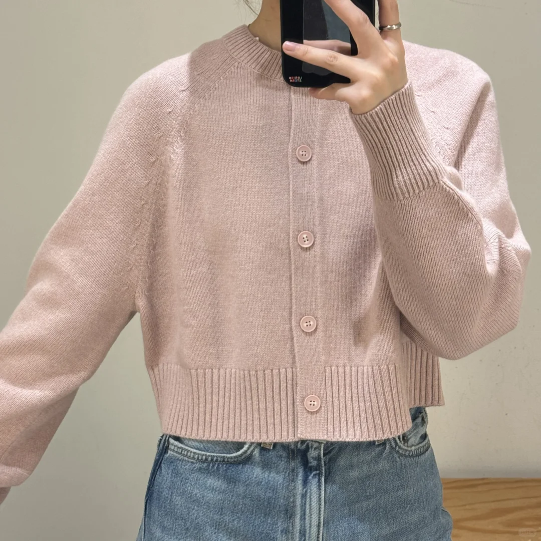 COS新款｜其实小开衫还有粉色嘟💓