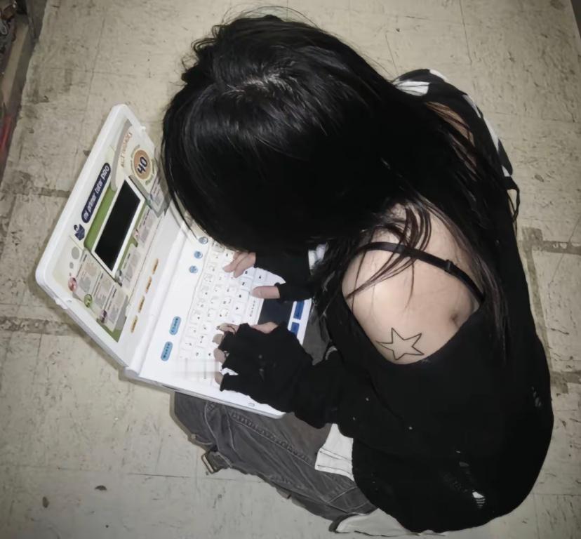 风格｜🖤 